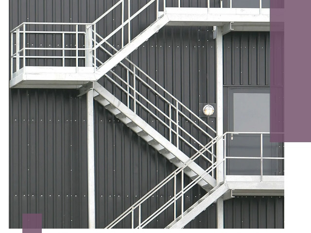 Изготовление и монтаж пожарных лестниц в Петрозаводске быстро и надежно