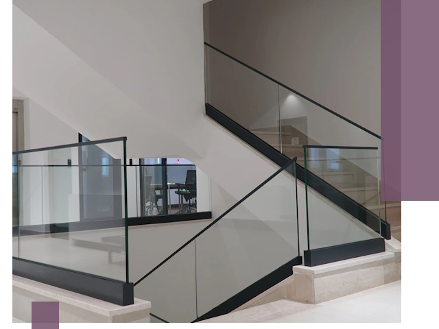 Стеклянные перила премиум-класса с установкой в Петрозаводске