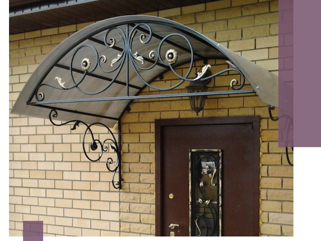 Изготовление козырьков из металла под ключ в Петрозаводске